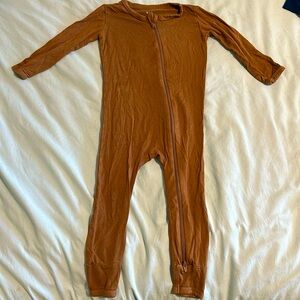 Kyte baby bamboo onesie brown size 2T